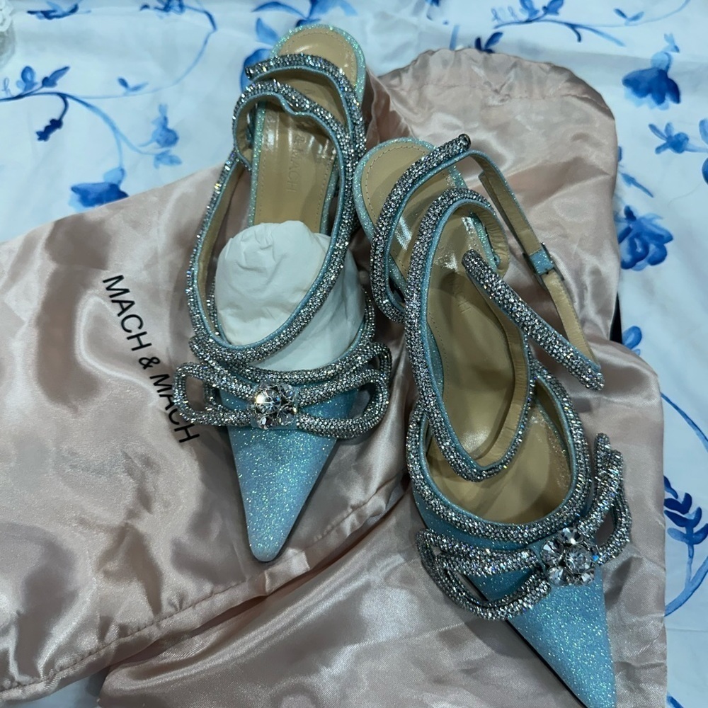 NEW Mach & Mach Double Crystal Bow Glittered Pump Heels - Picture 4 of 6